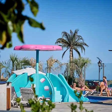 Shell Paradise Apt Spa N Pools Beach Năvodari